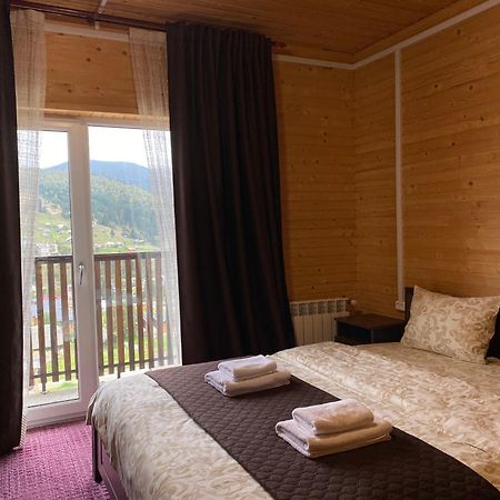 Forrest Hotel Bukovel Bagian luar foto