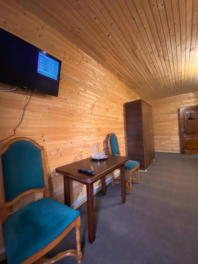 Forrest Hotel Bukovel Bagian luar foto