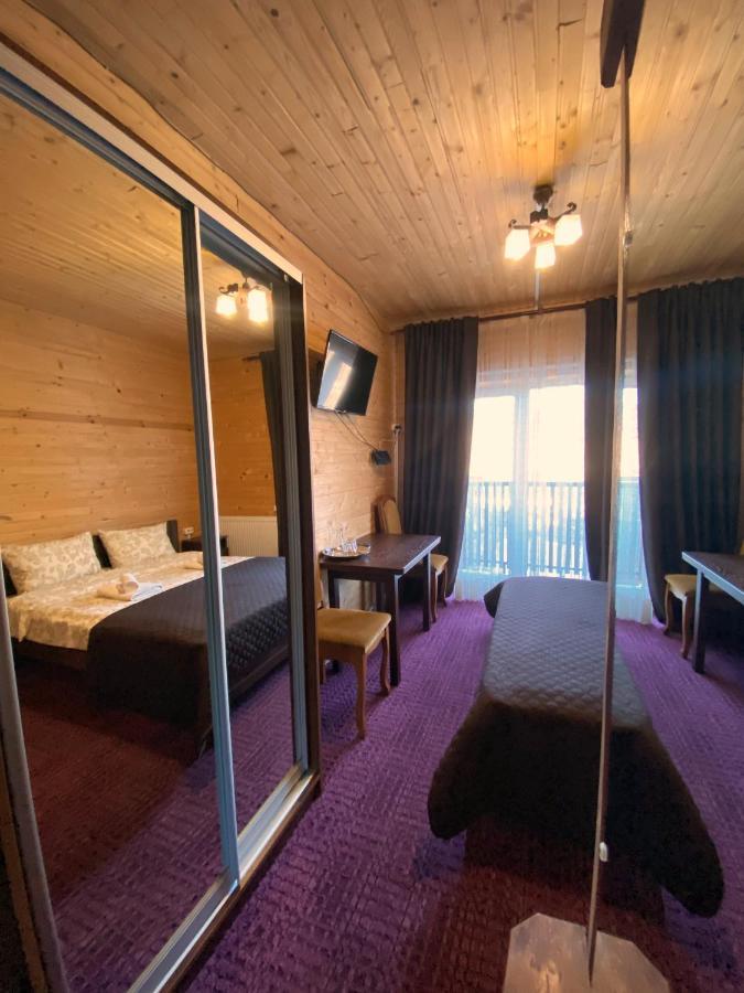 Forrest Hotel Bukovel Bagian luar foto