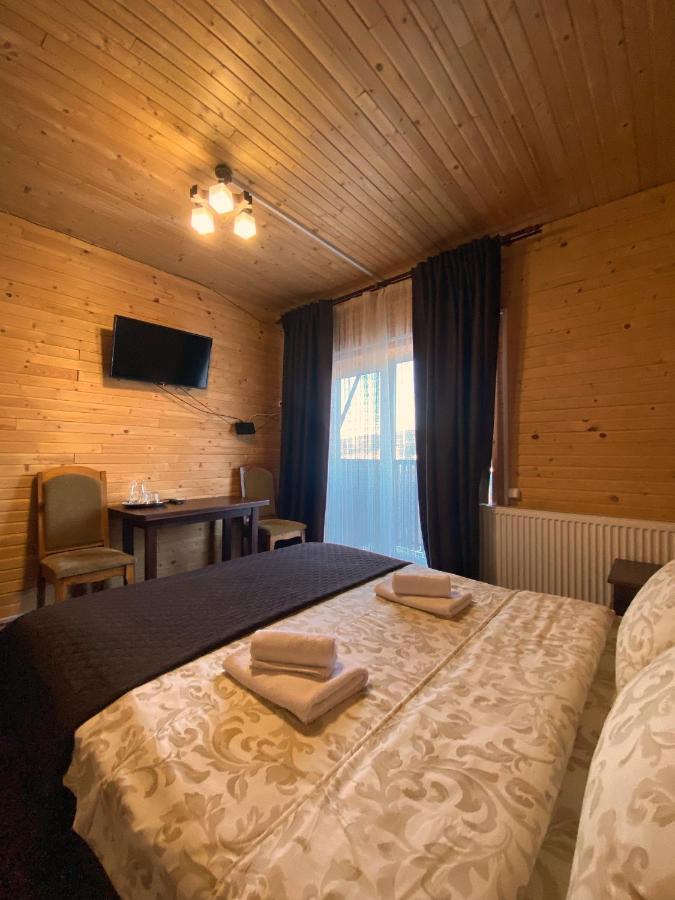 Forrest Hotel Bukovel Bagian luar foto