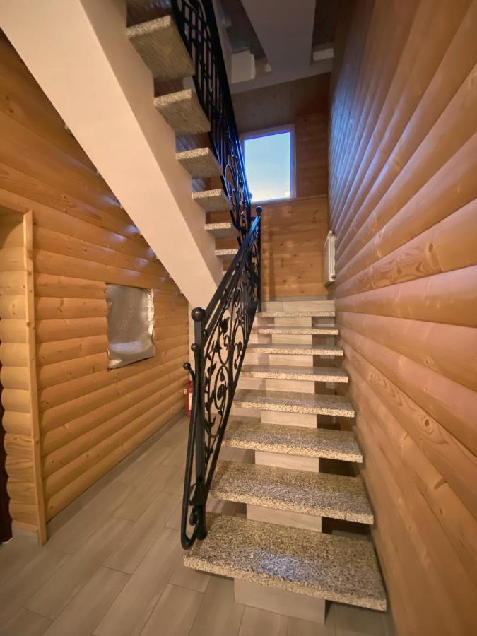 Forrest Hotel Bukovel Bagian luar foto