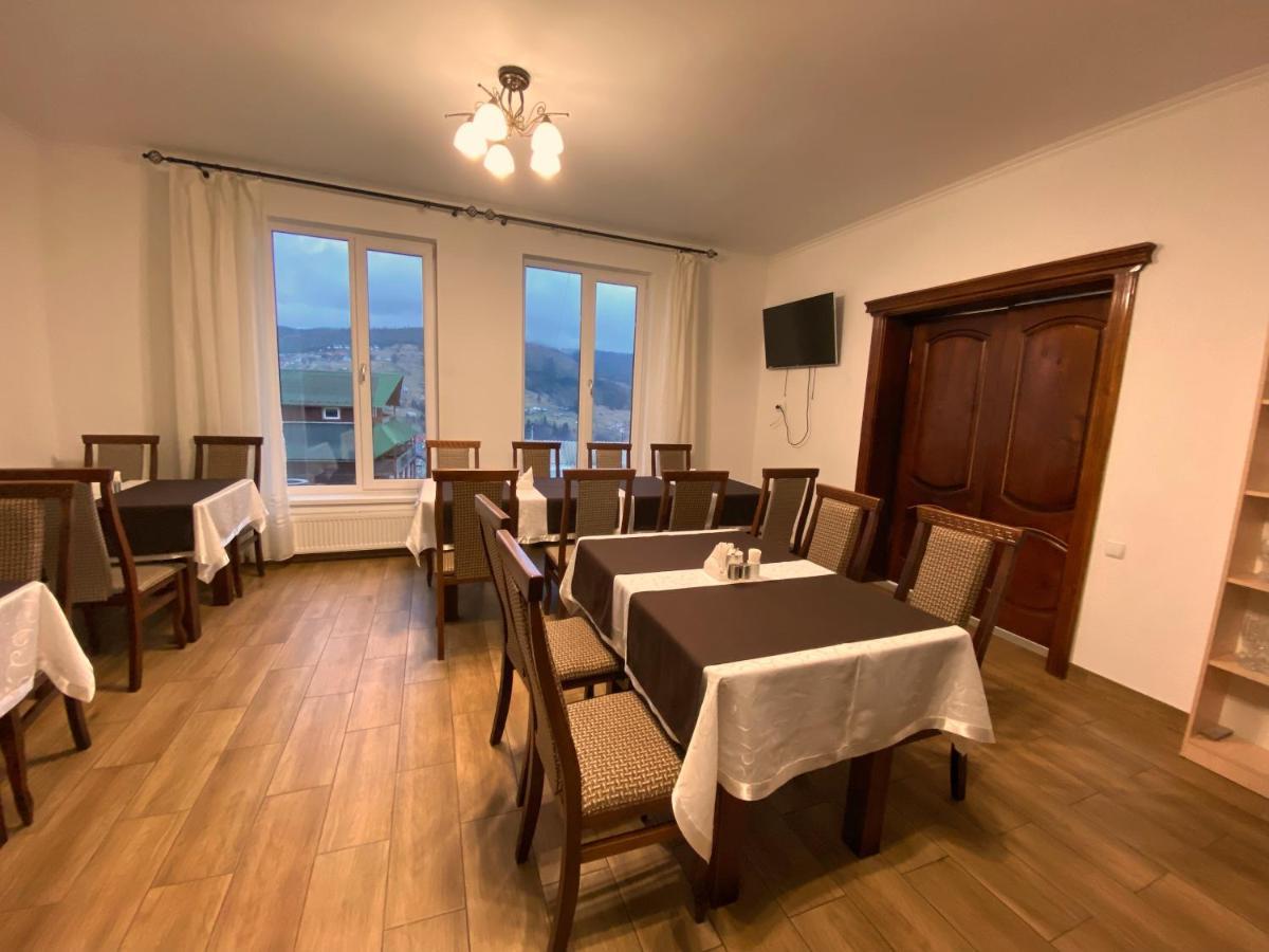 Forrest Hotel Bukovel Bagian luar foto