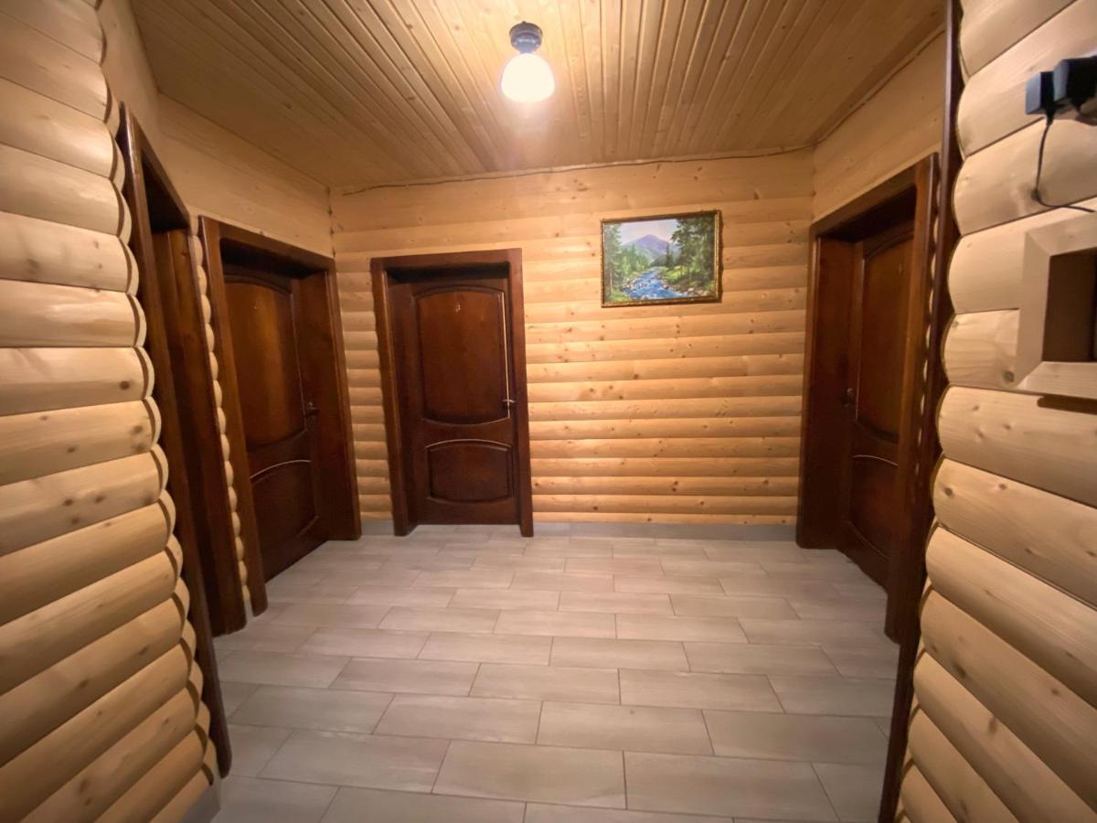 Forrest Hotel Bukovel Bagian luar foto